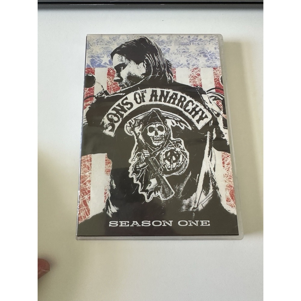 Sons of Anarchy 1st Season 4-Disc Set - Picture 1 of 3